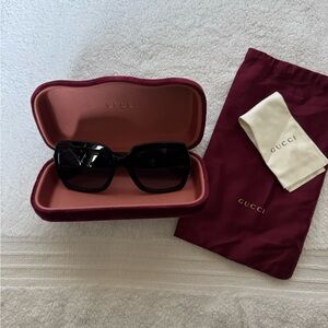 Gucci Black Oversized Sunglasses